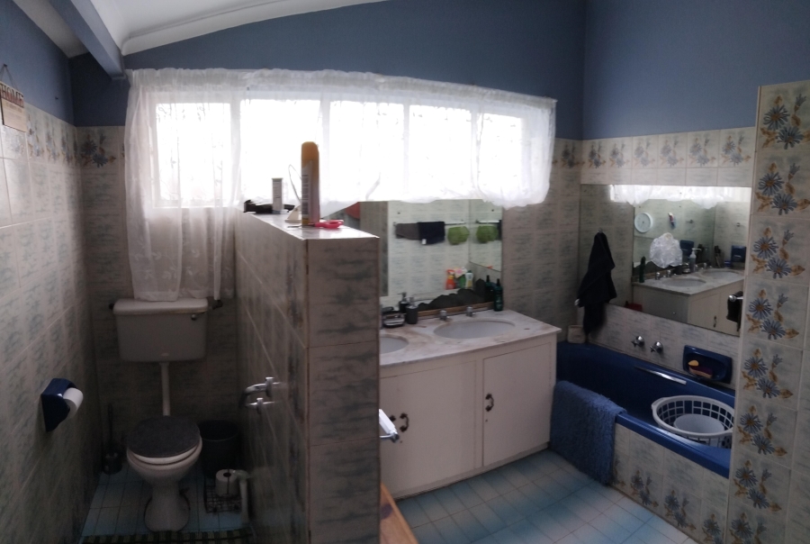 4 Bedroom Property for Sale in Bothasrus Eastern Cape